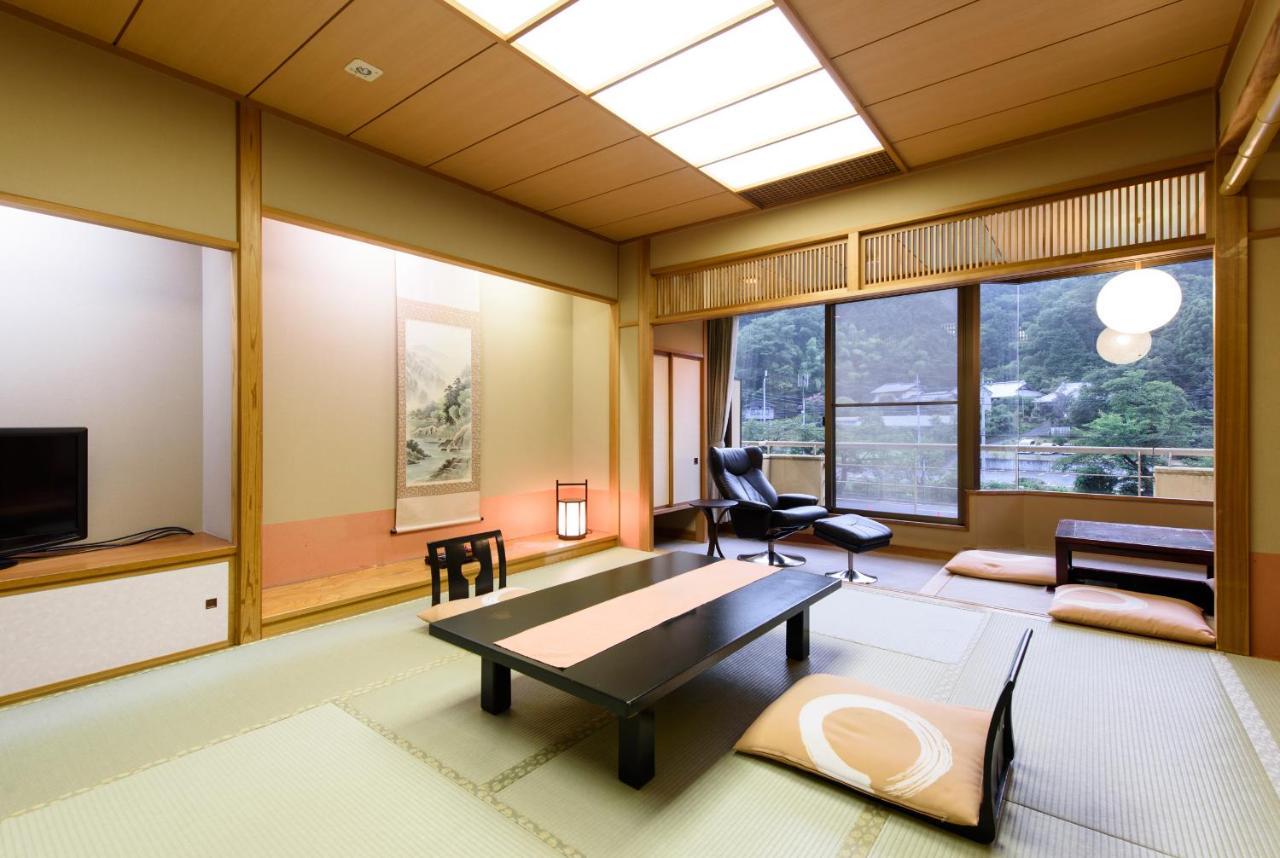 Honen Mansaku Hotel Daigo Luaran gambar